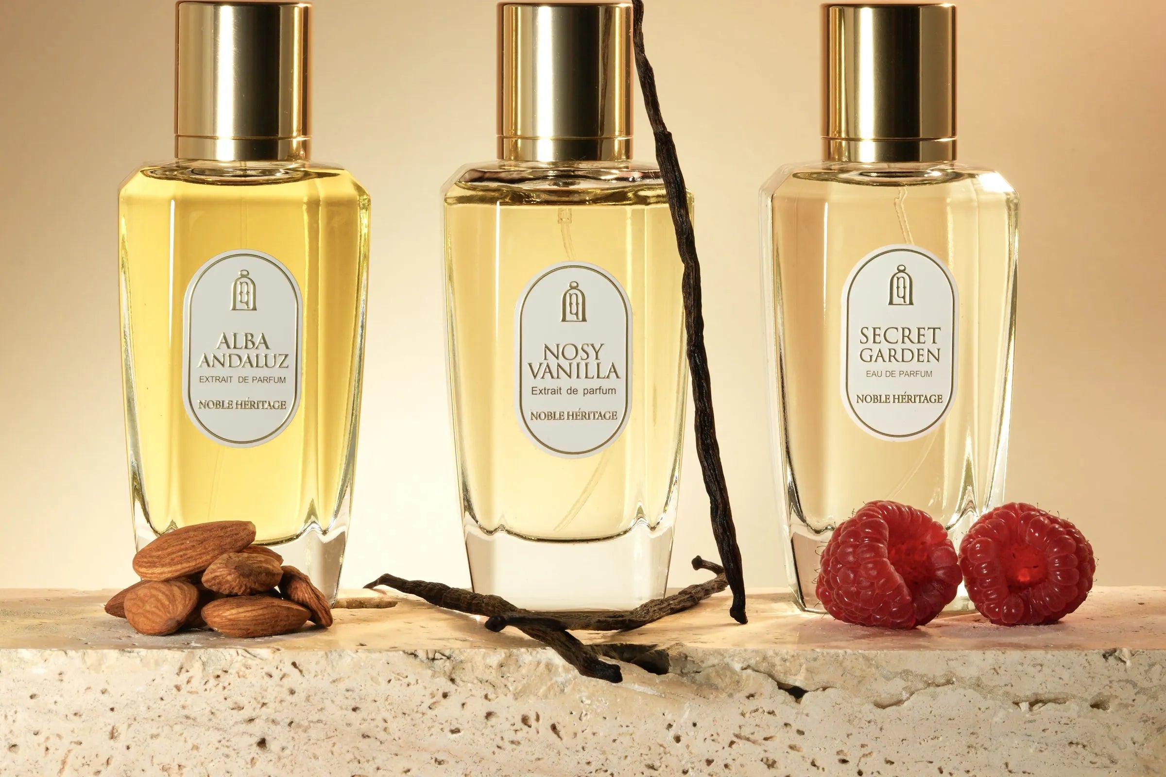 Alba Andaluz, Nosy Vanilla et Secret Garden réunis, avec des amandes, des gousses de vanille et des framboises